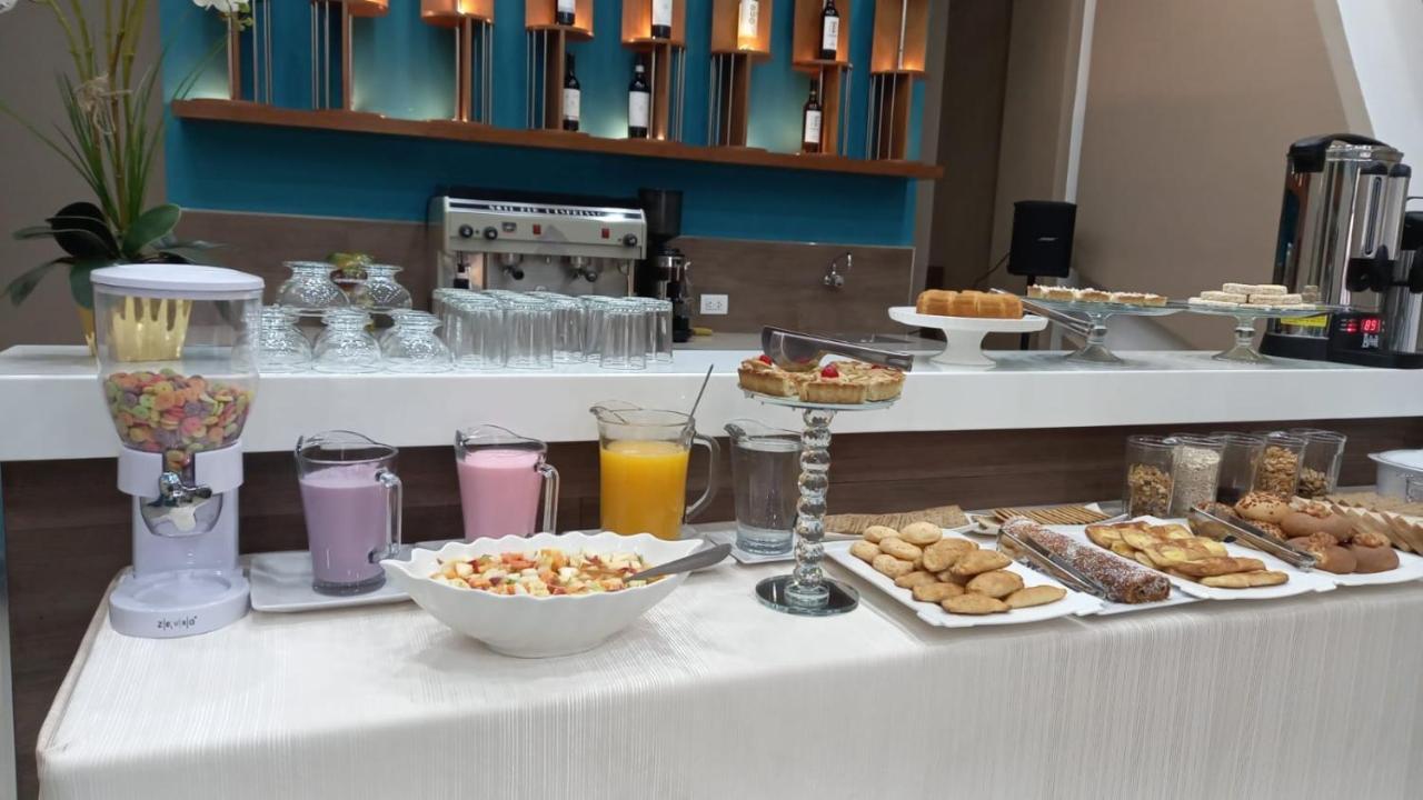 Hotel Innova 塔里哈 外观 照片