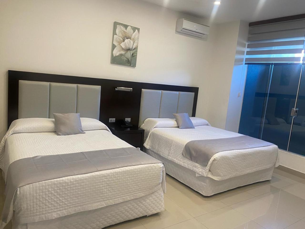 Hotel Innova 塔里哈 外观 照片